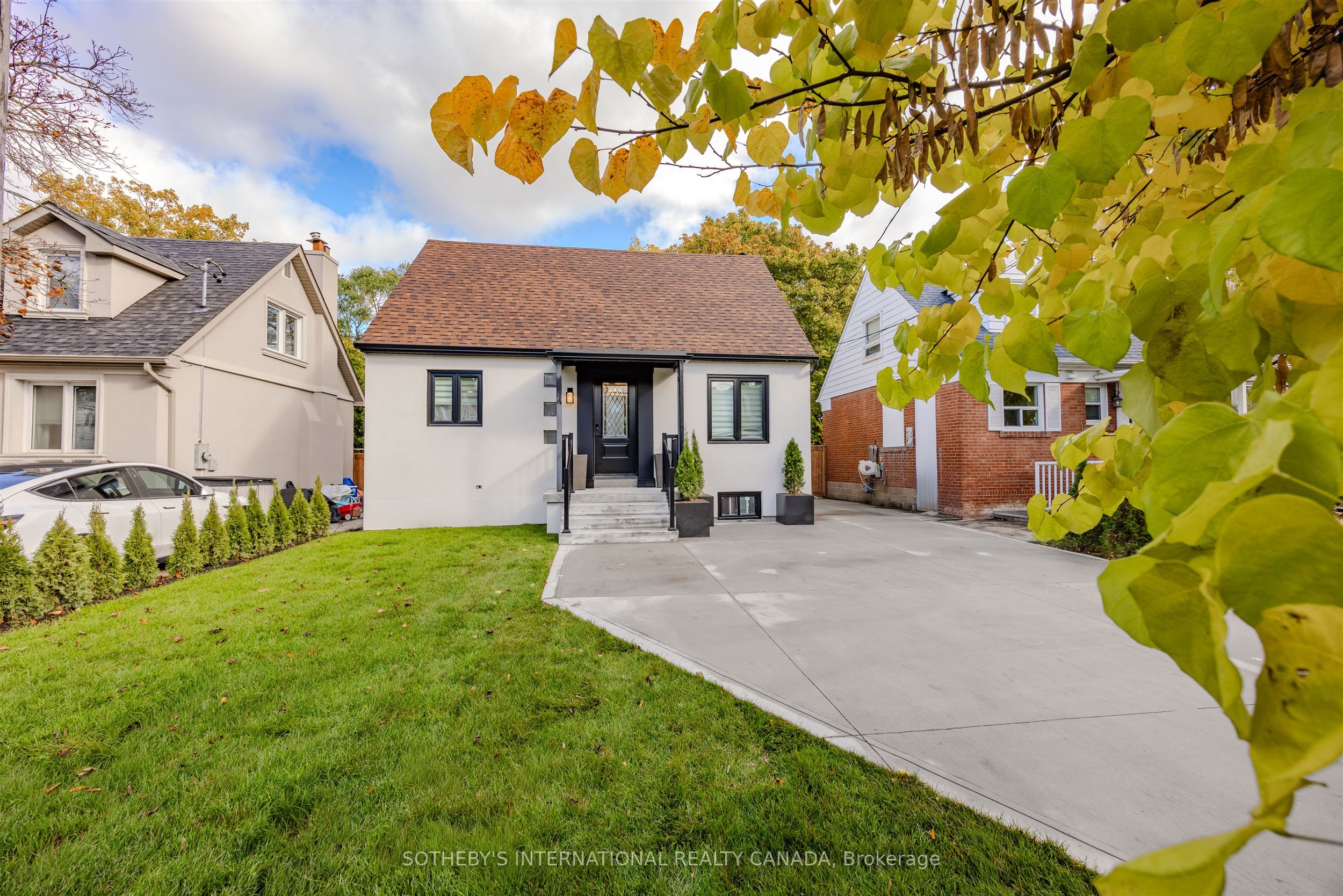 43 Riverview Heights