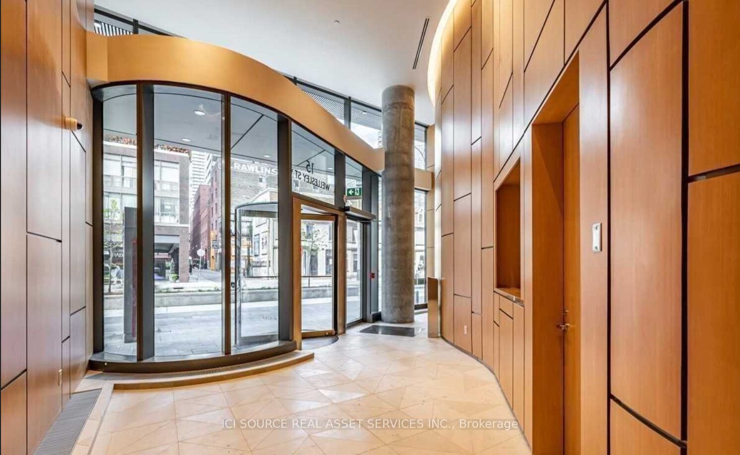 15 Wellesley Street W 213