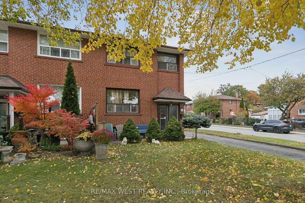 Photo of 562 Alliance Avenue, Toronto, ON M6N 2J5 (MLS # W12555858)