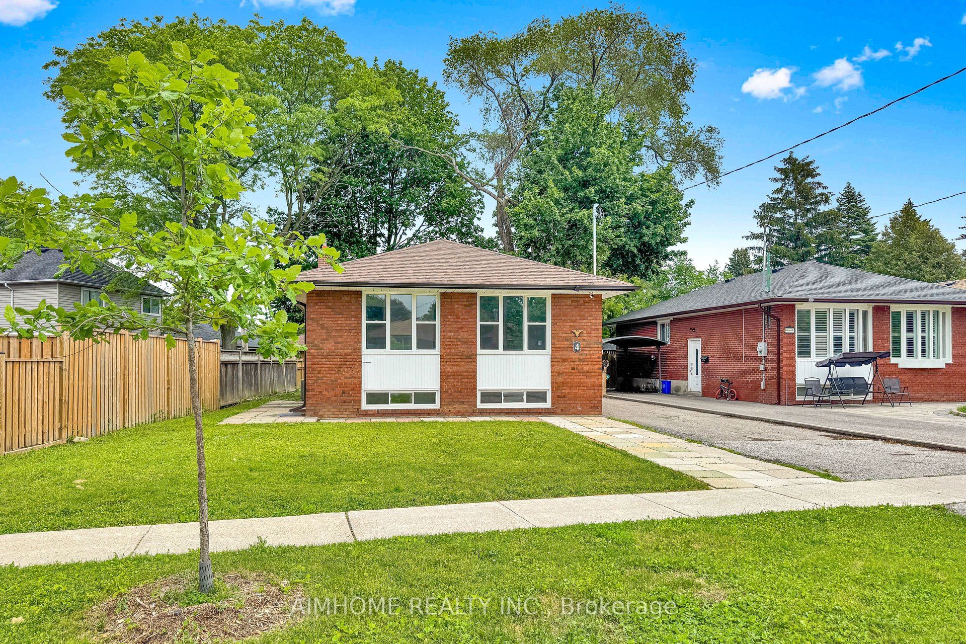 Photo 1 of 50 — 4 Pelmar Place, Toronto, ON M1G 1G5