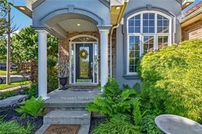 62 Varley Crescent