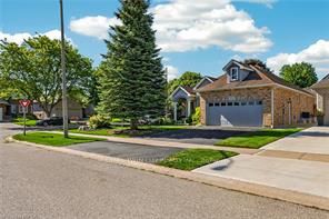 62 Varley Crescent