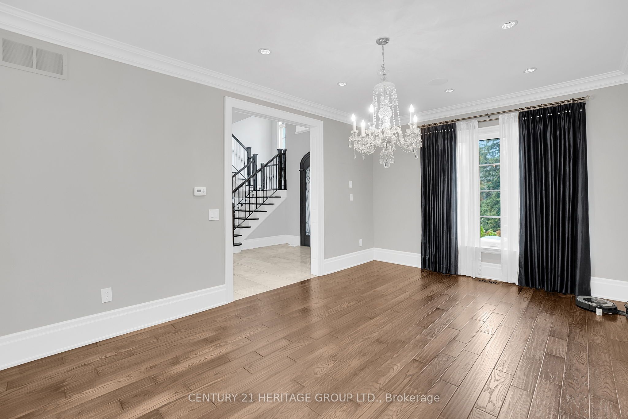 3 Curran Court