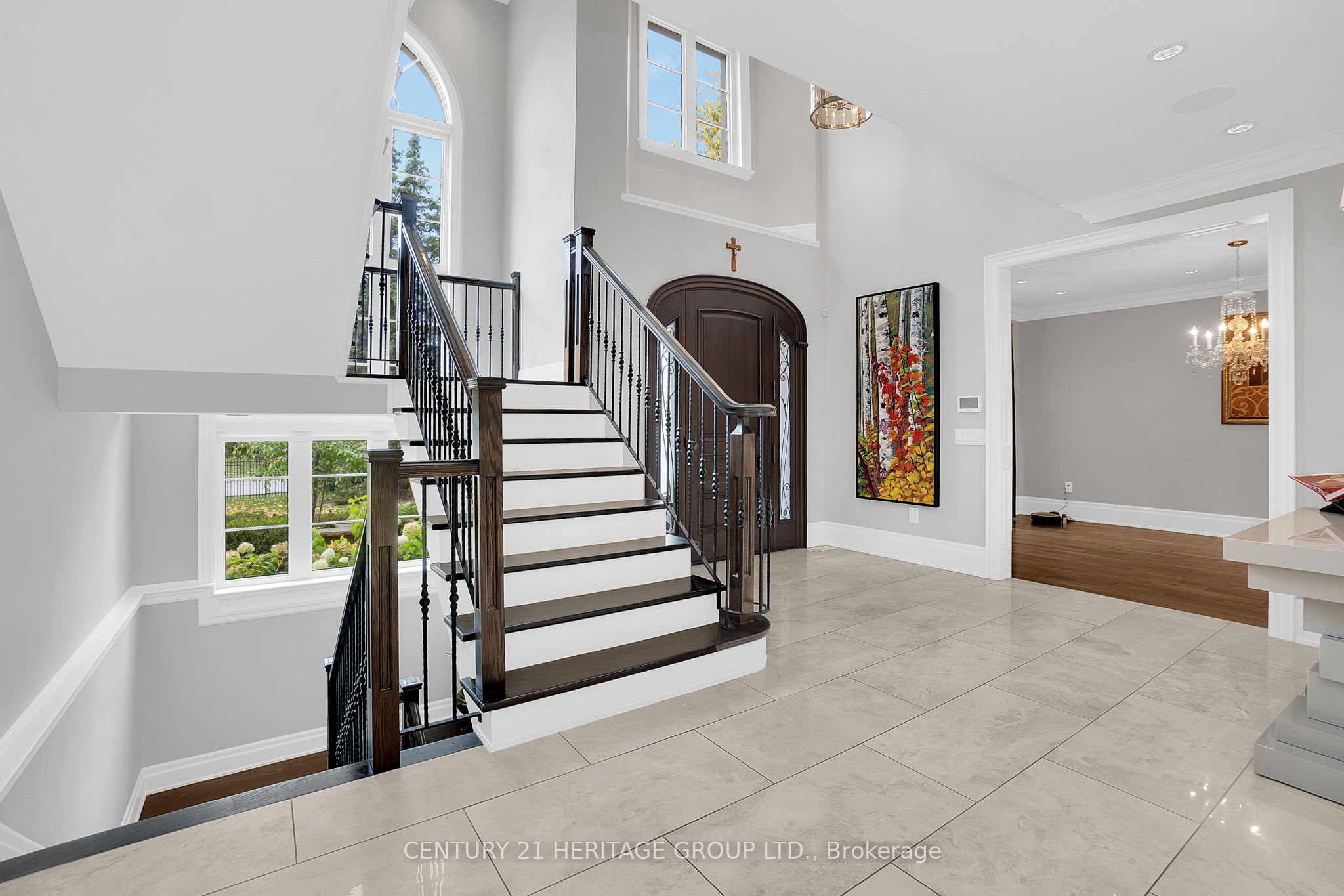 3 Curran Court