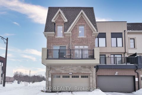 64 Guardhouse Crescent Markham ON L6C 3J8