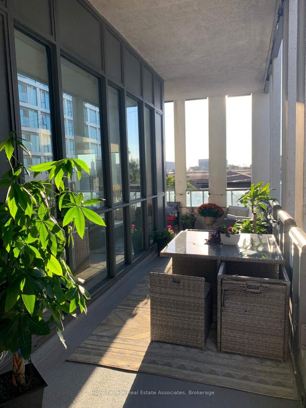 Photo of 15 Zorra Street #209, Toronto, ON M8Z 4Z6 (MLS # W13487652)