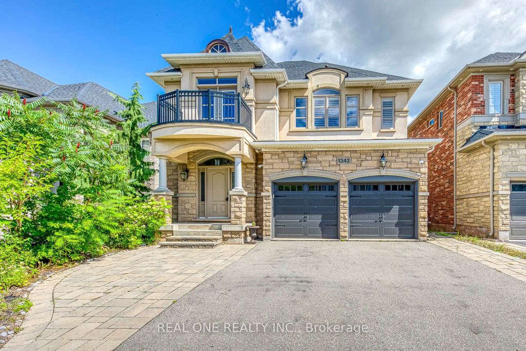 Photo of 1342 Kestell Boulevard, Oakville, ON L6H 0C8 (MLS # W12571882)