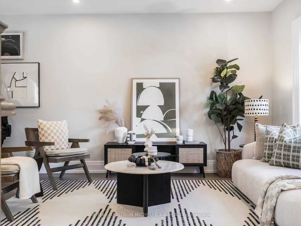 Photo of 15 Strathallan Boulevard, Toronto, ON M5N 1S8 (MLS # C13100238)
