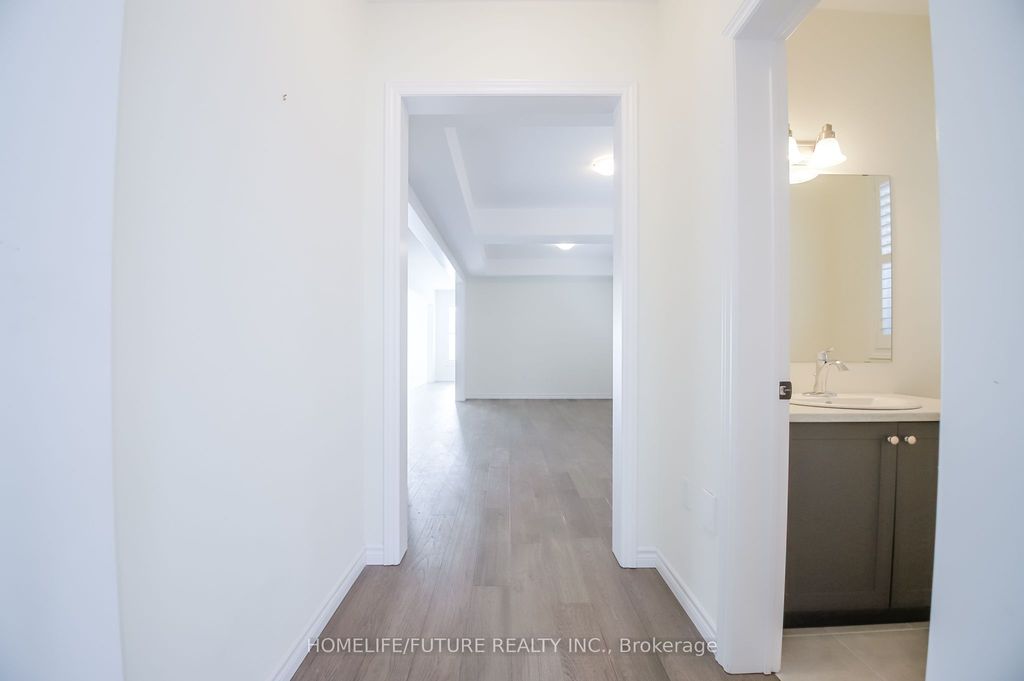 Photo of 225 O'Neil Street, Peterborough, ON K9K 0H5 (MLS # X12851404)