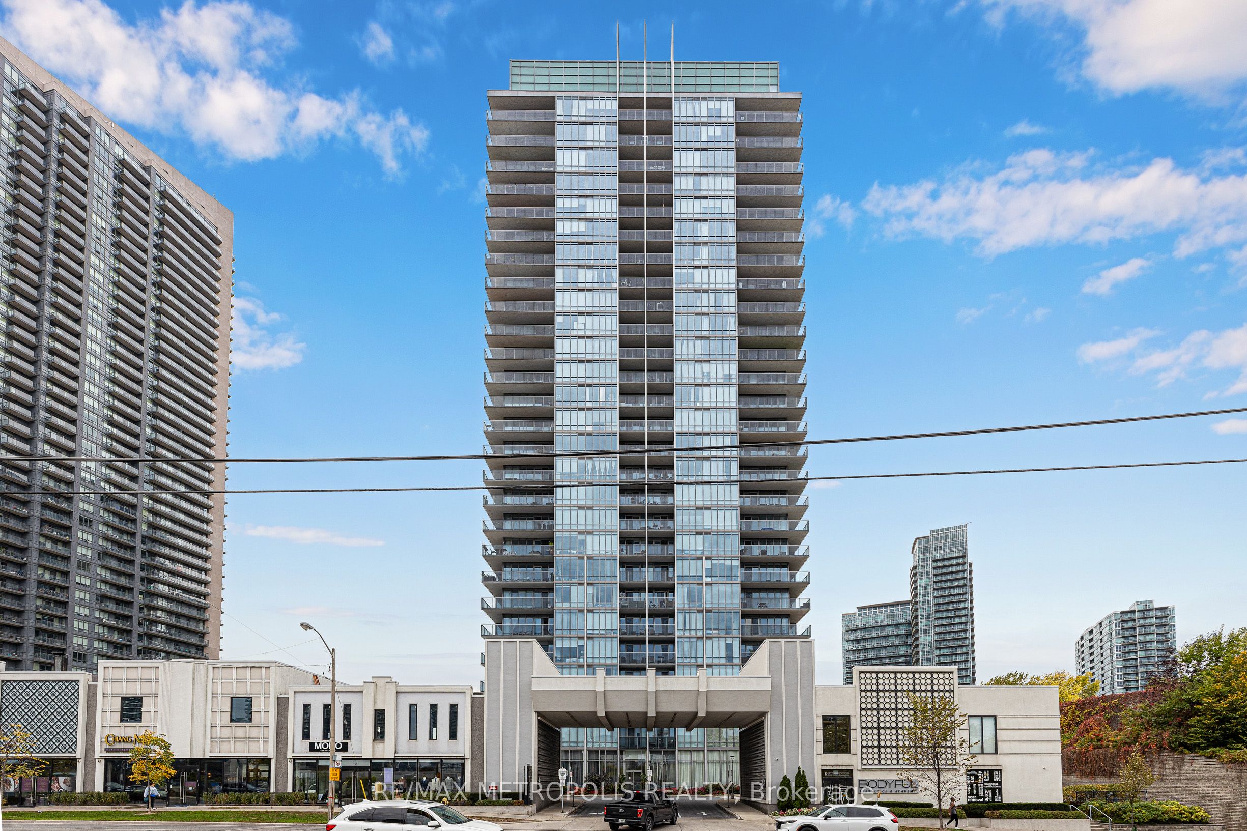 88 Park Lawn Road 302