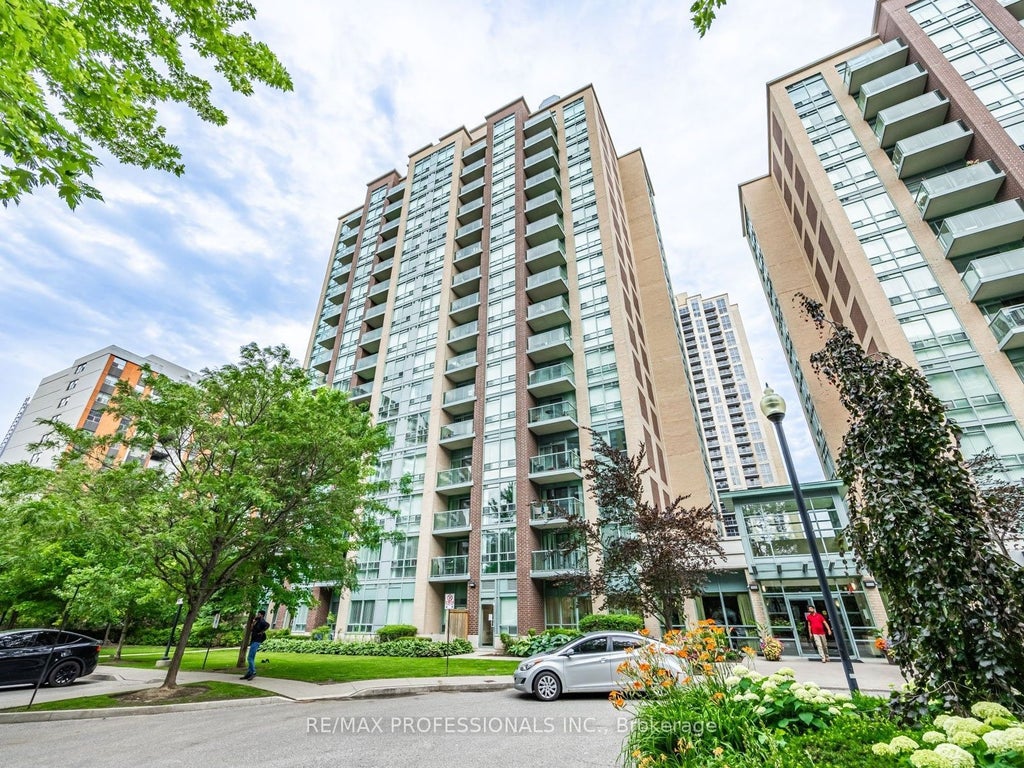 Photo of 7 Michael Power Place #509, Toronto, ON M9A 0A4 (MLS # W14101162)