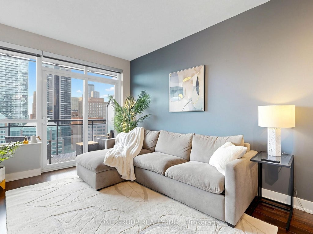 Photo of 28 Linden Street #1707, Toronto, ON M4Y 0A4 (MLS # C13715584)