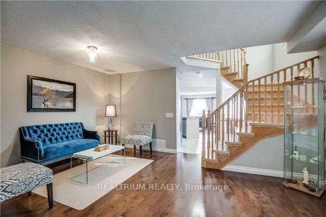 Upper - 548 Garden Walk