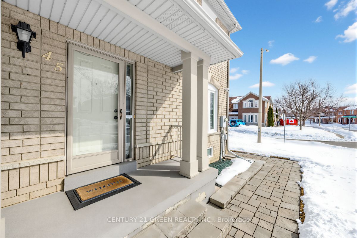 45 Dolphin Song Crescent