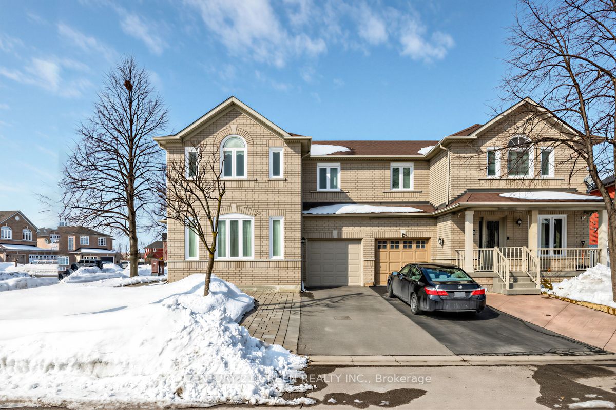 45 Dolphin Song Crescent