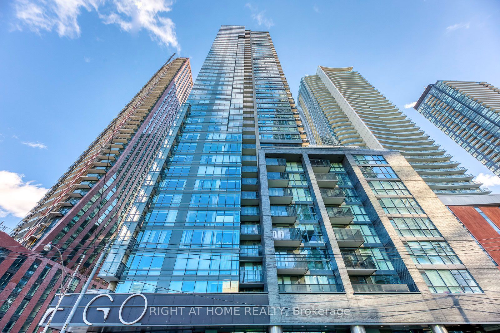 295 Adelaide Street W 1306