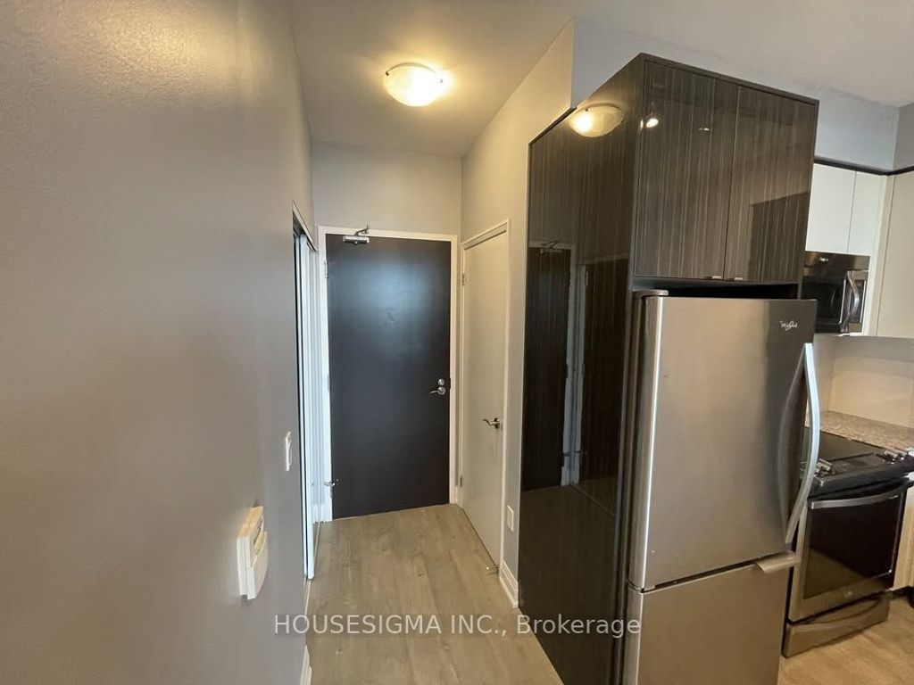 Photo of 9 Valhalla Inn Road #2906, Toronto, ON M9B 1S9 (MLS # W12818098)