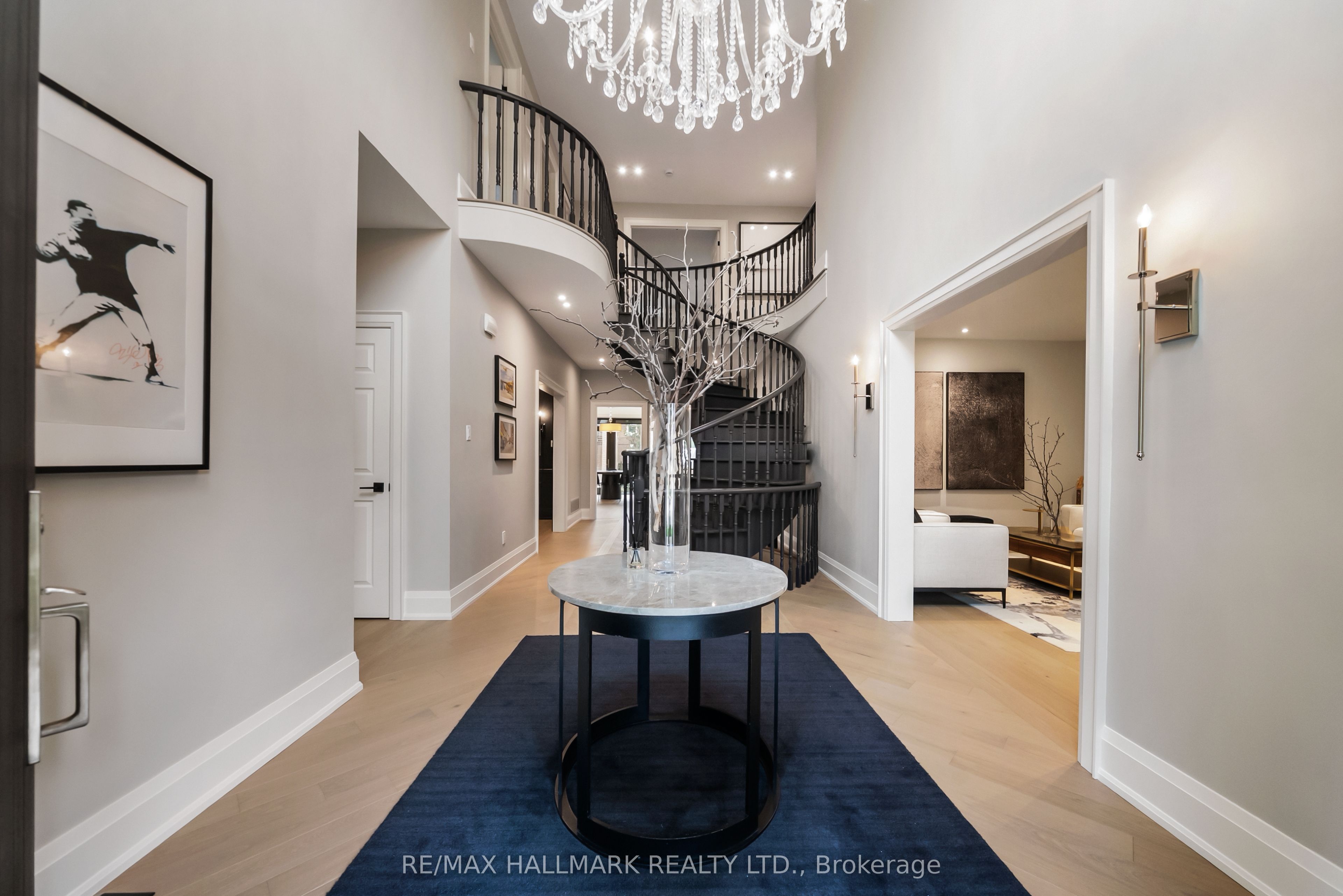 54 Theobalds Circle