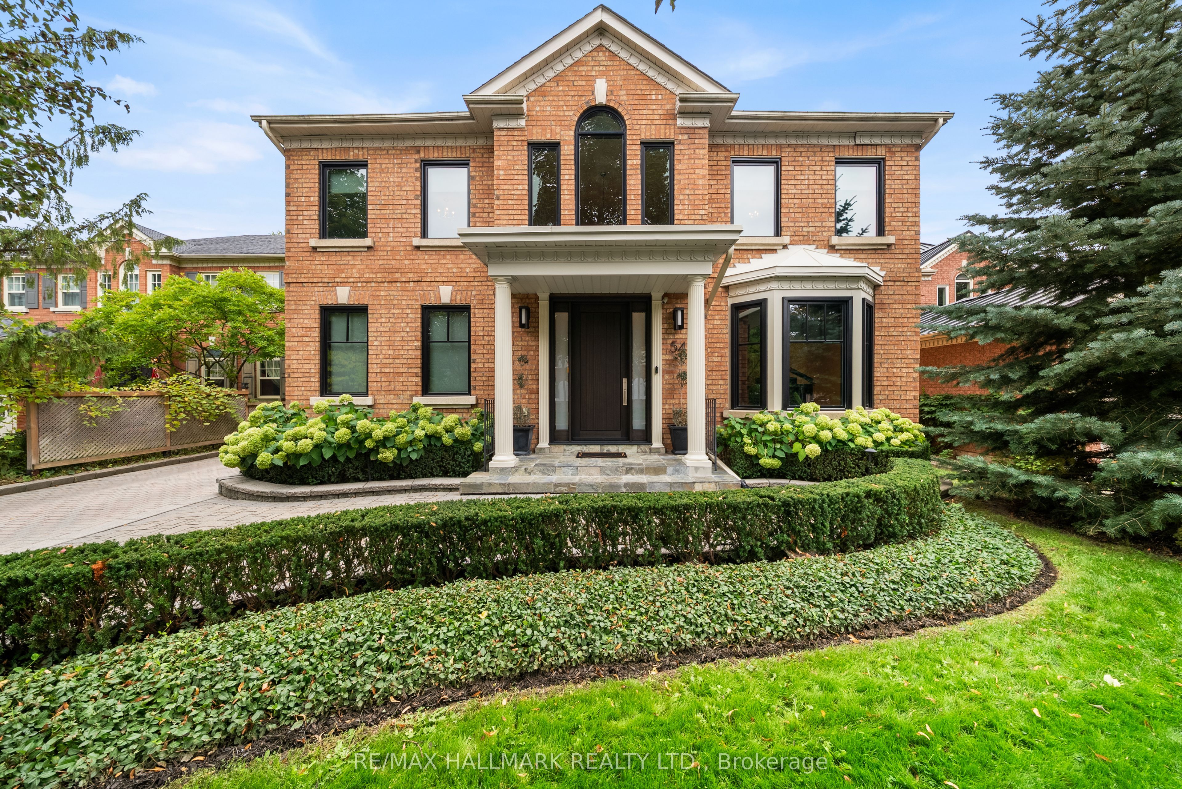 54 Theobalds Circle