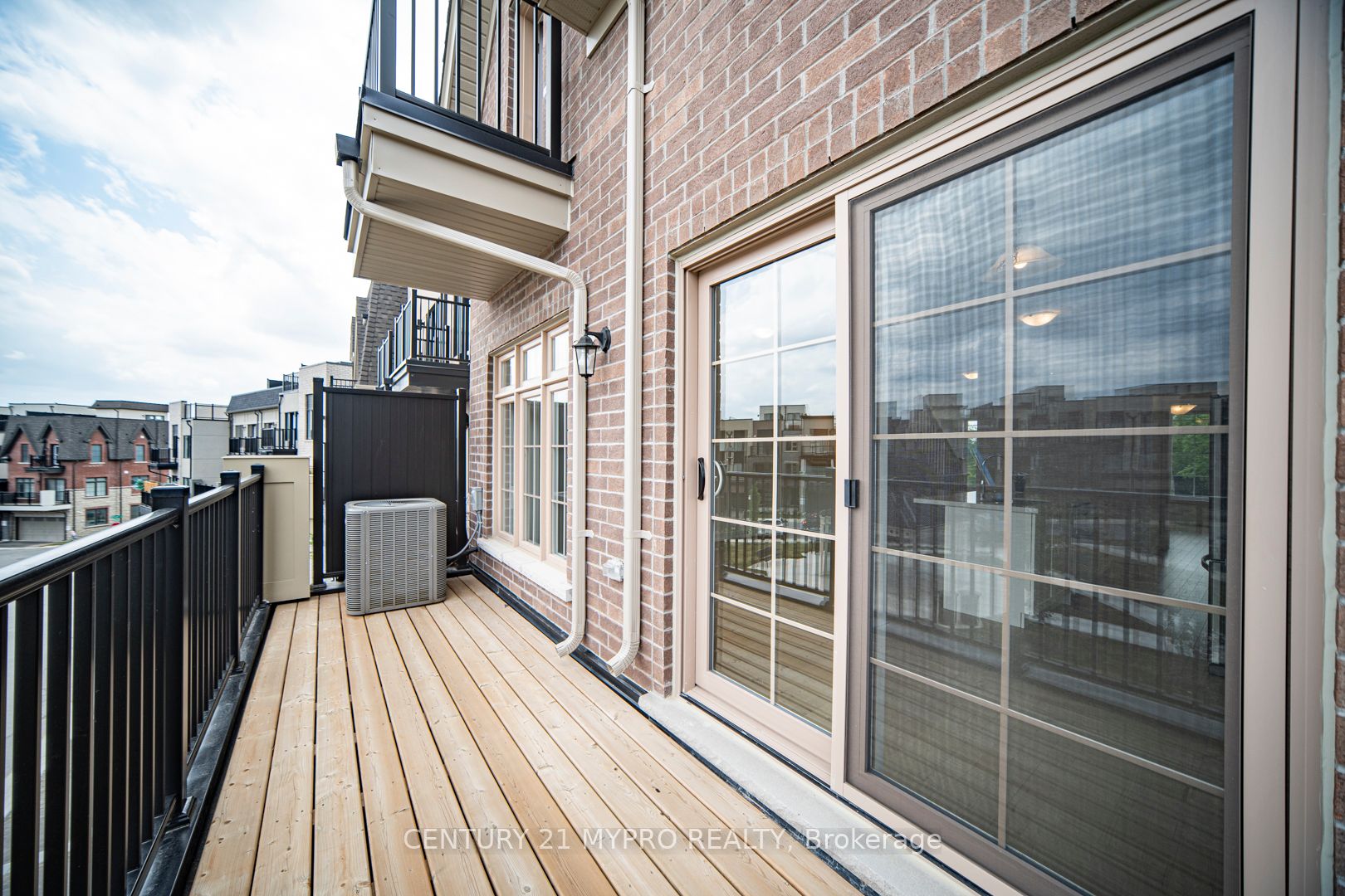 125 Yorkton Boulevard