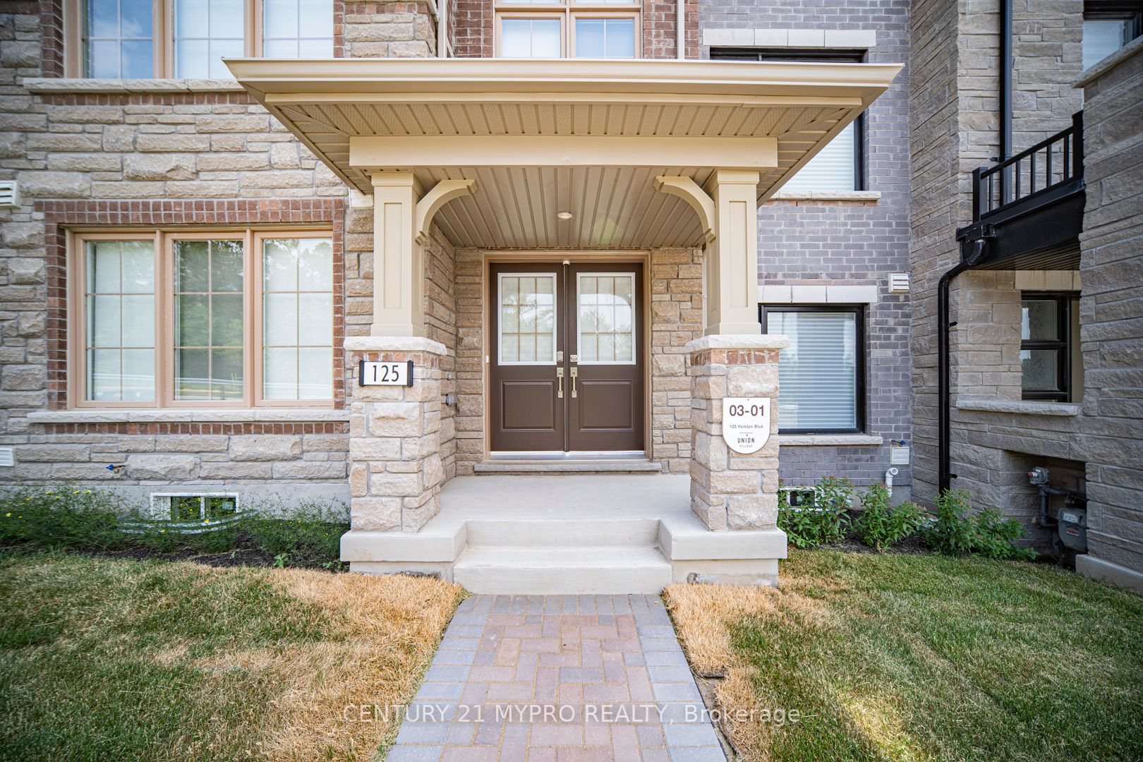125 Yorkton Boulevard