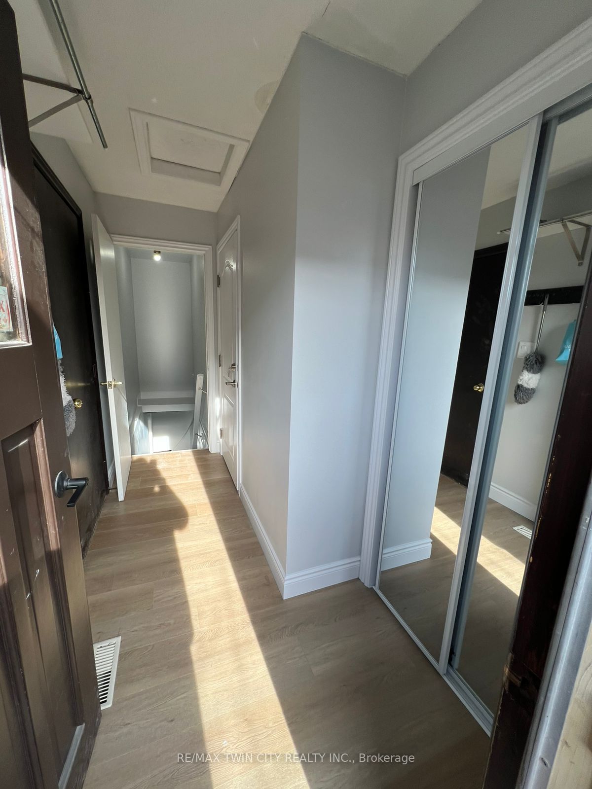 15 Ivory Court
