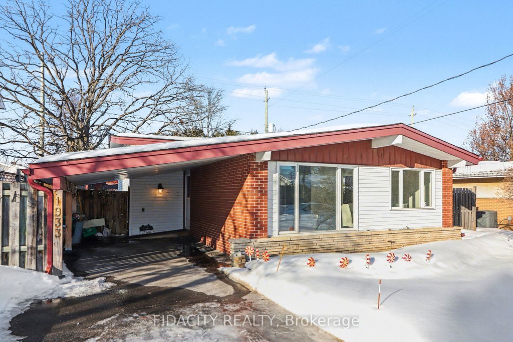 Photo of 1933 Connecticut Avenue, Alta Vista and Area, ON K1H 6Y3 (MLS # X12864046)