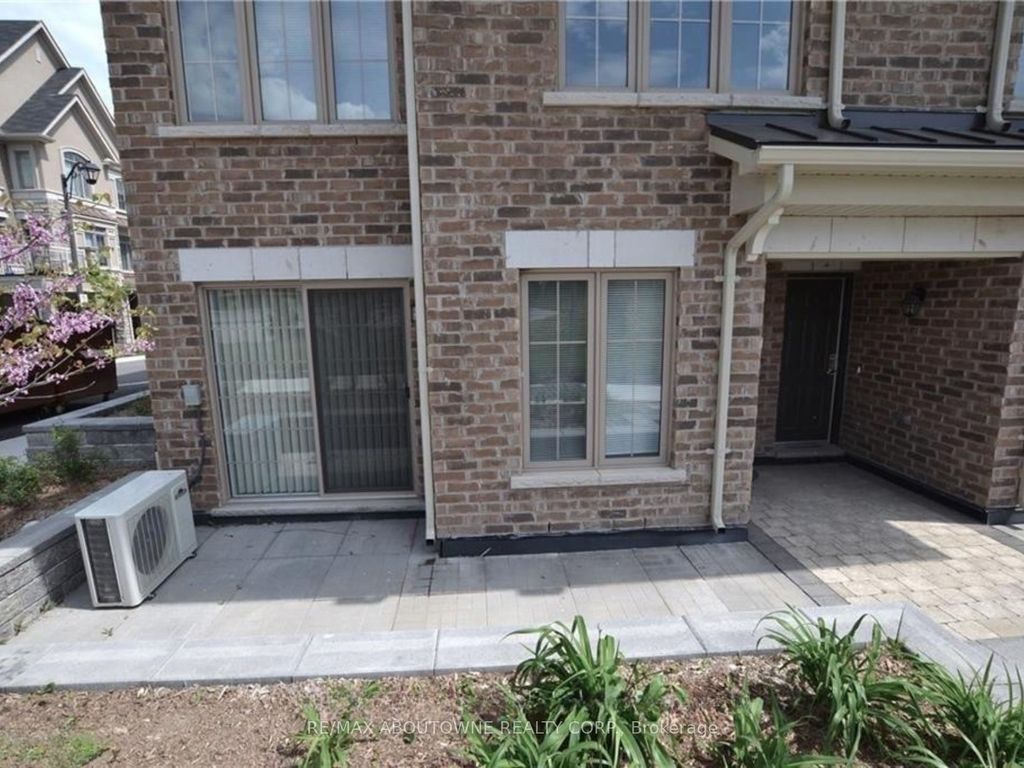 Photo of 2441 Greenwich Drive #1, Oakville, ON L6M 0S3 (MLS # W13066534)