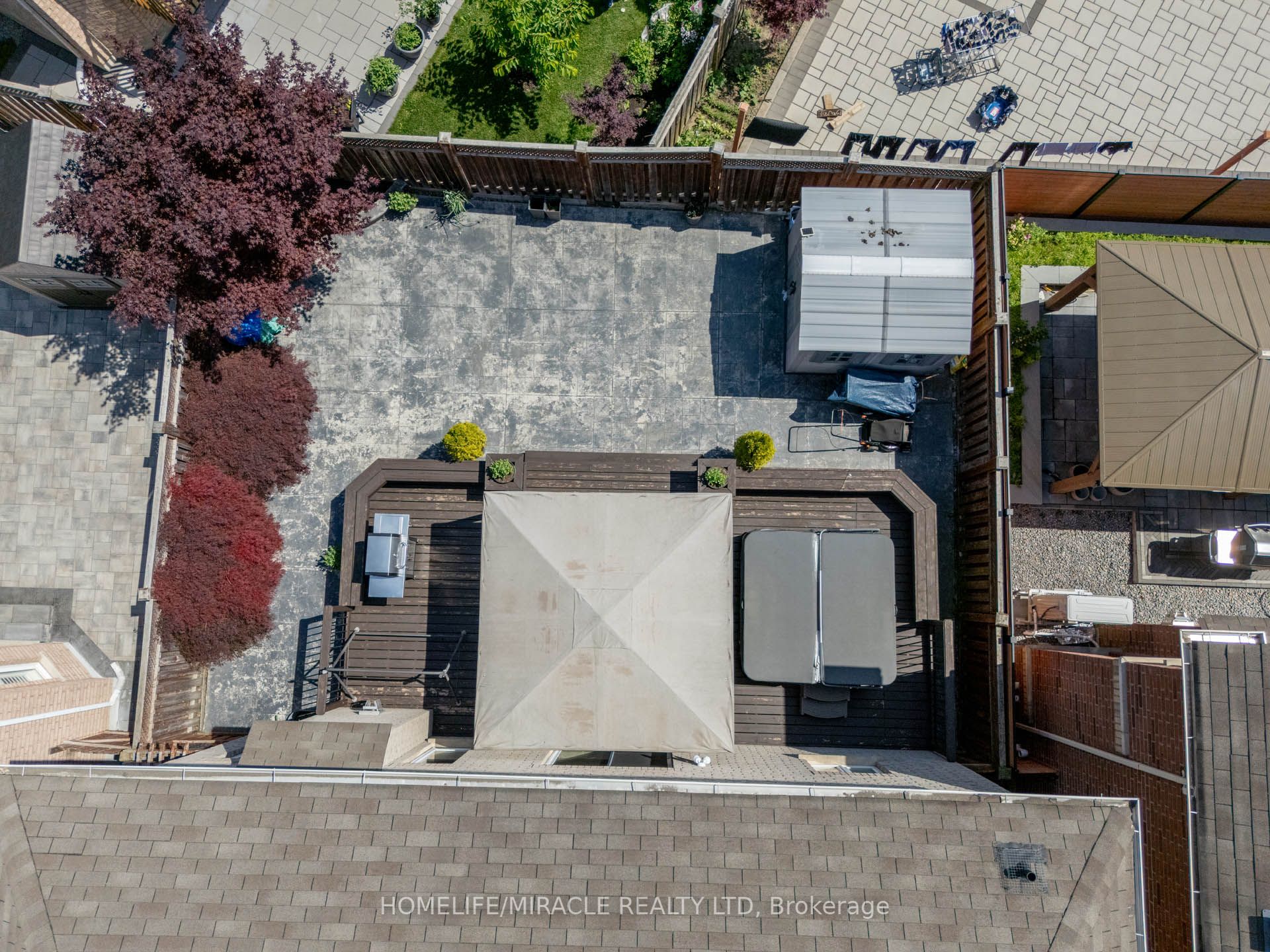 32 Albert Roffey Crescent
