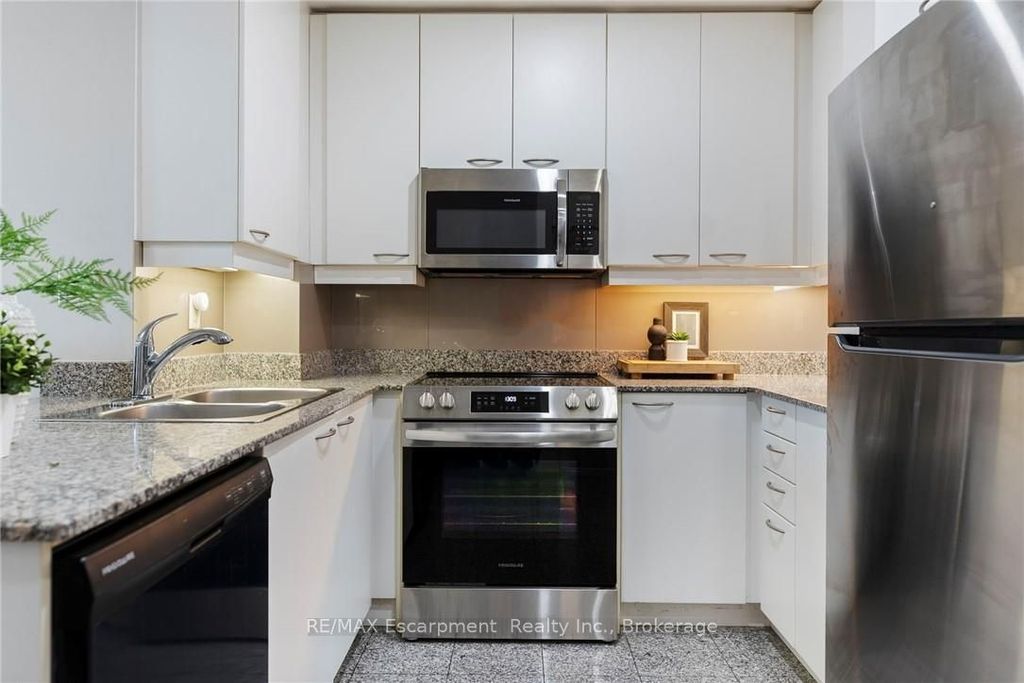 Photo of 88 Palace Pier N/A #902, Toronto, ON M8V 3W9 (MLS # W12766328)