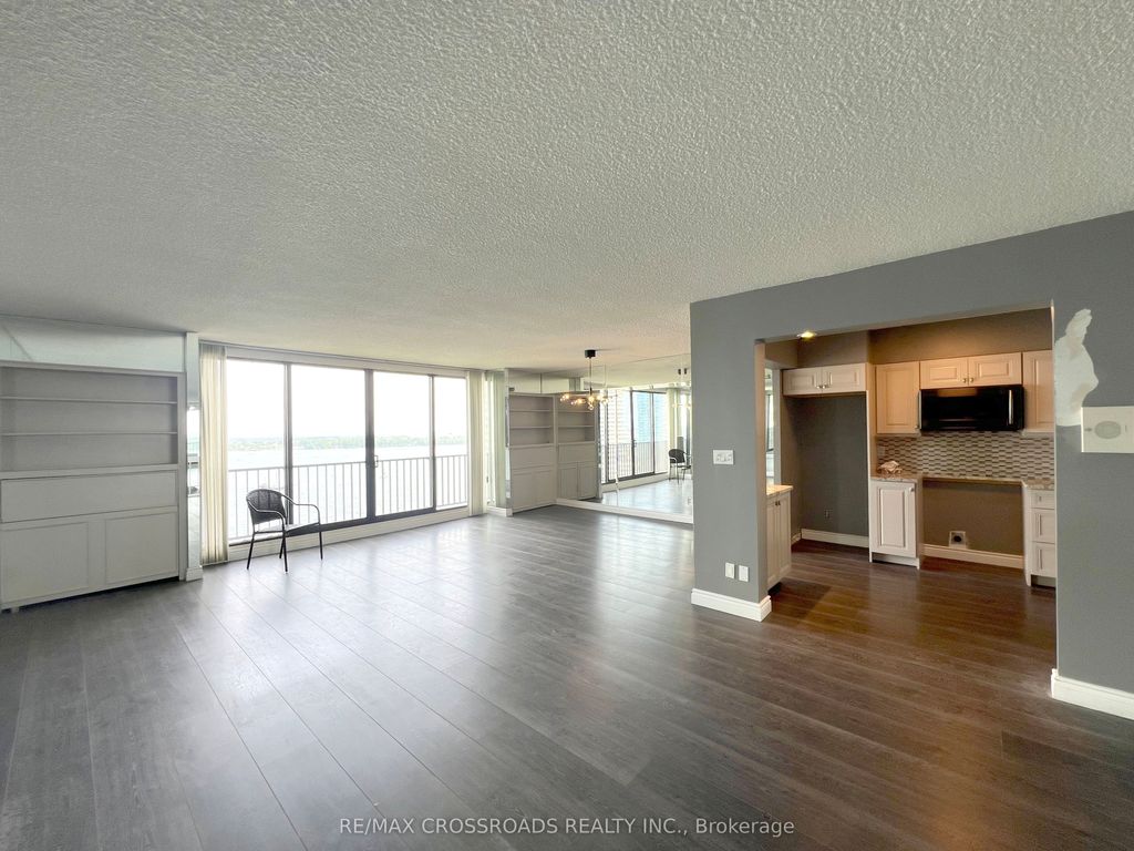 Photo of 33 Harbour Square #2212, Toronto, ON M5J 2G2 (MLS # C12428482)