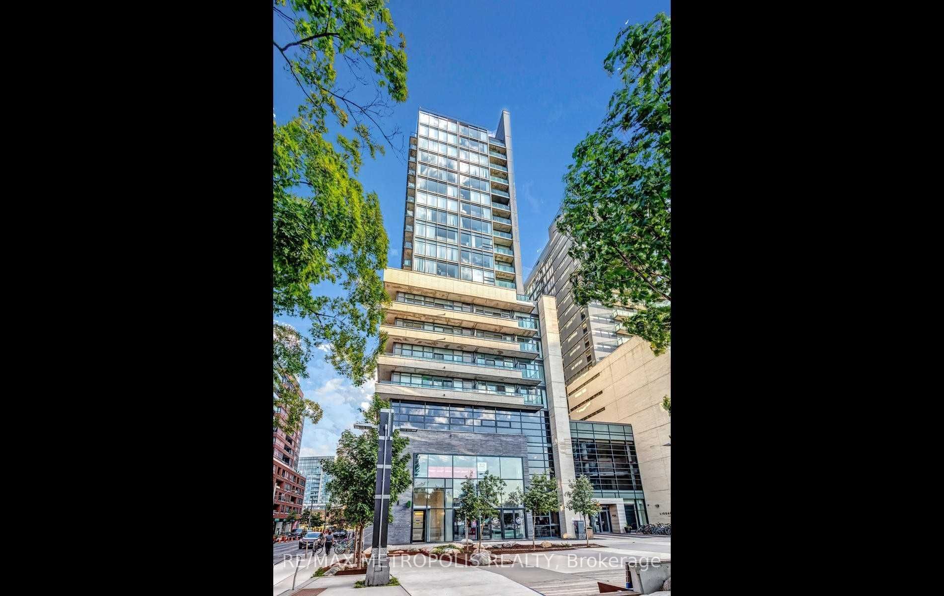 36 Lisgar Street 712E