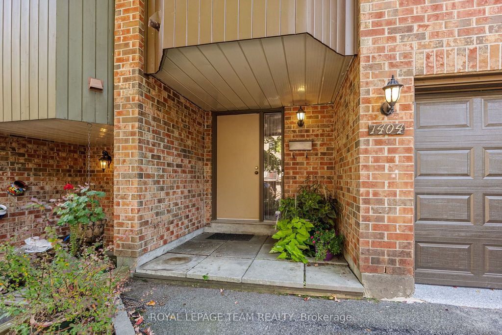 Photo of 1404 Forge Street, Blossom Park - Airport and Area, ON K1T 2V1 (MLS # X12498316)