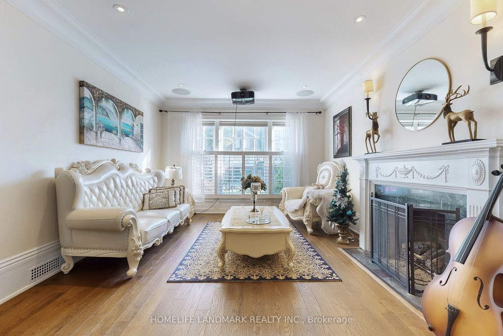 Photo of 8 Killarney Road, Toronto, ON M5P 1L8 (MLS # C12488310)