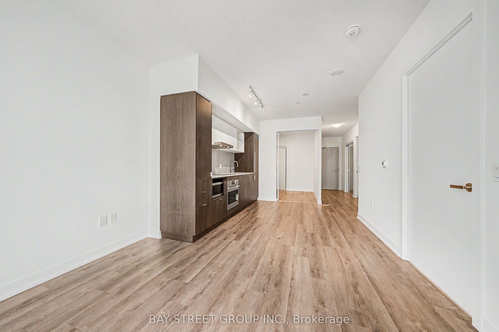 Photo of 138 Downes Street #806, Toronto, ON M5E 0E4 (MLS # C14033832)