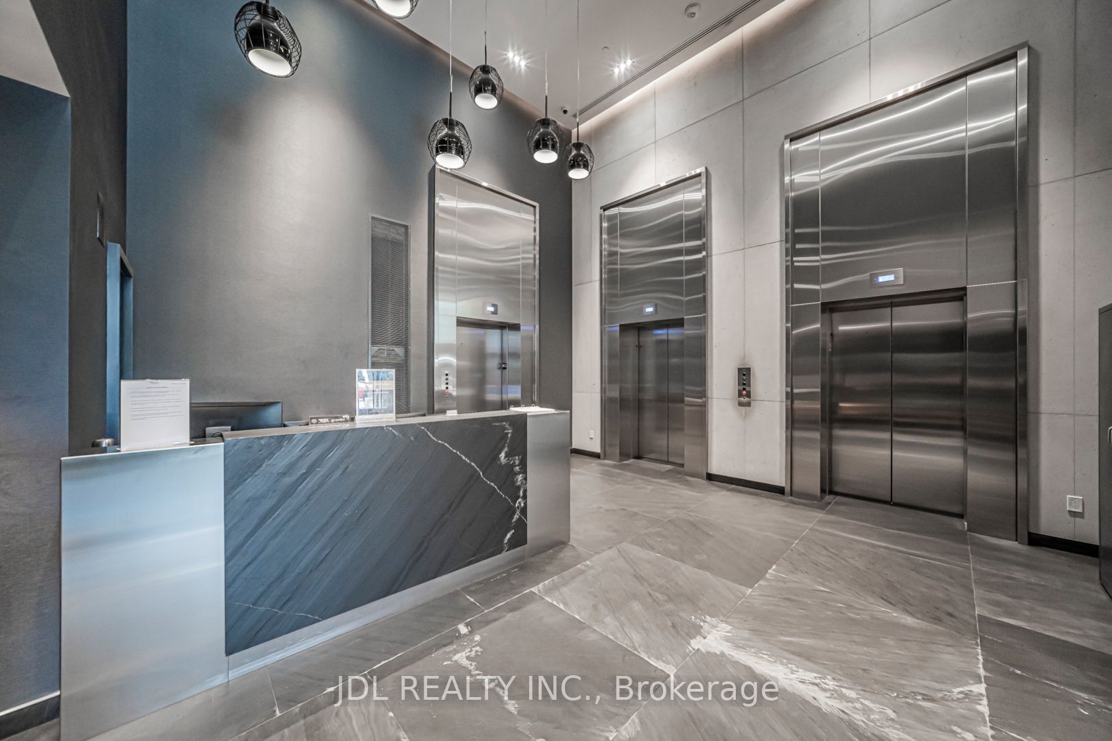 28 Wellesley Street E 3510