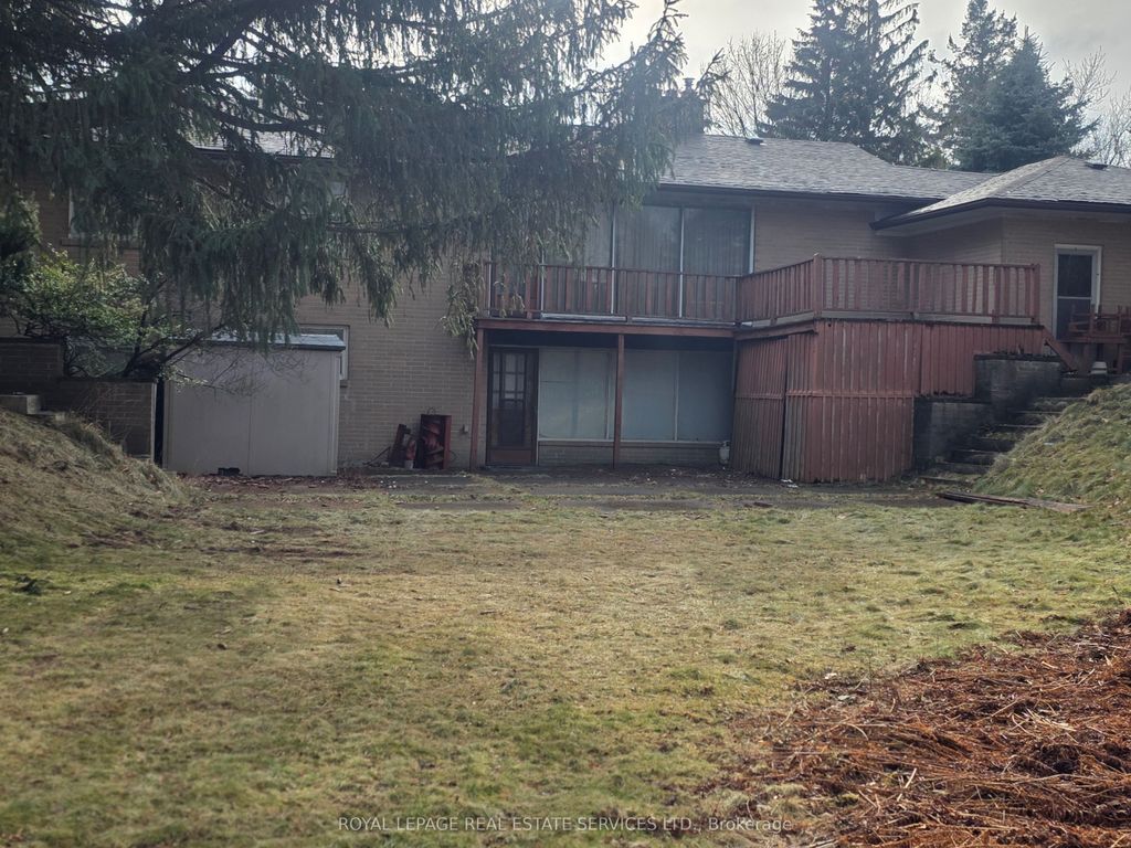 Photo of 541 Vanessa Drive, Mississauga, ON L5H 2N4 (MLS # W12705082)