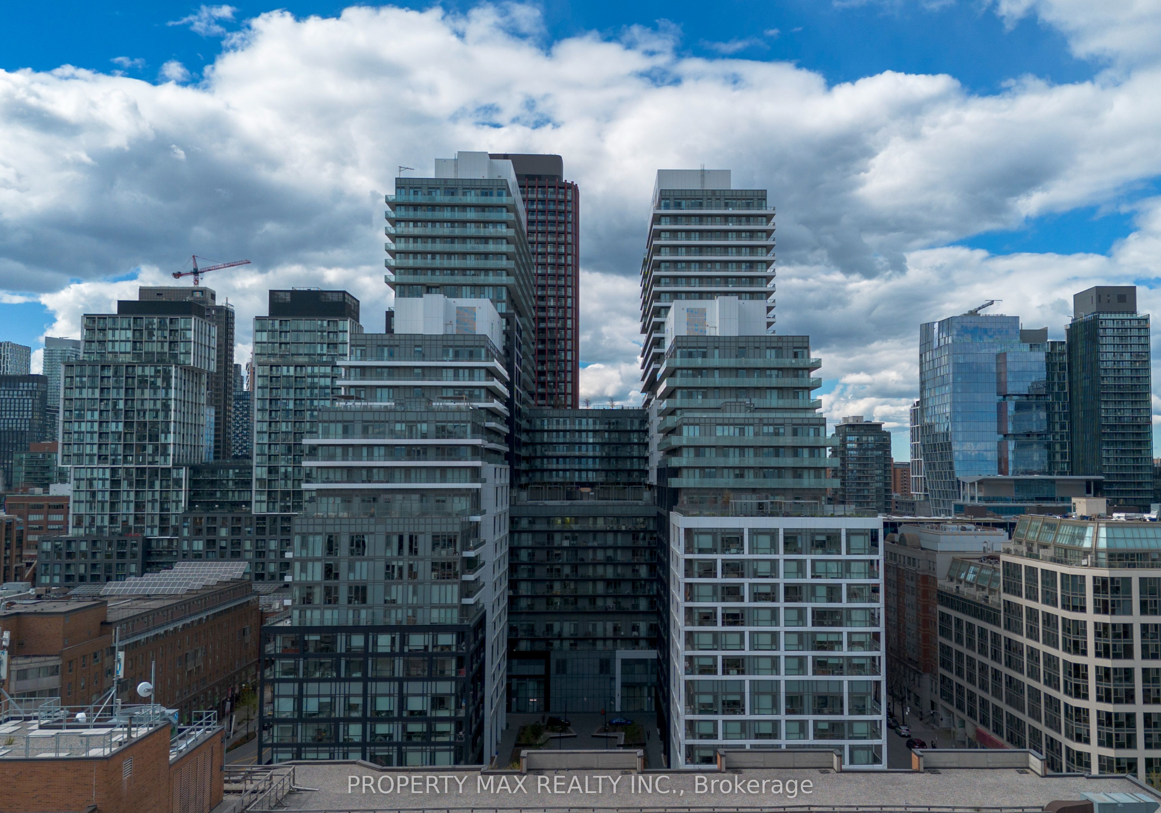 70 Princess Street 403