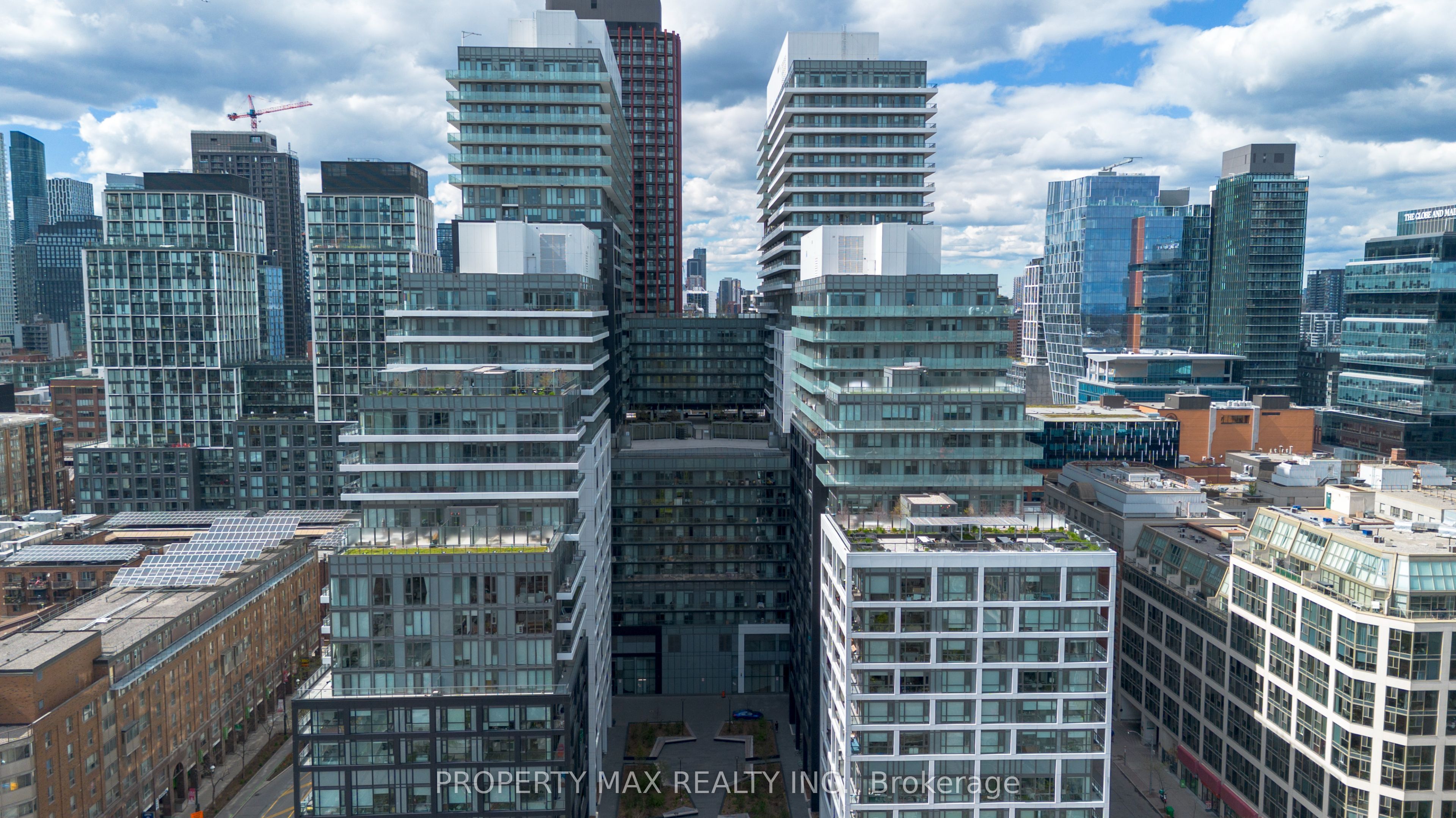 70 Princess Street 403