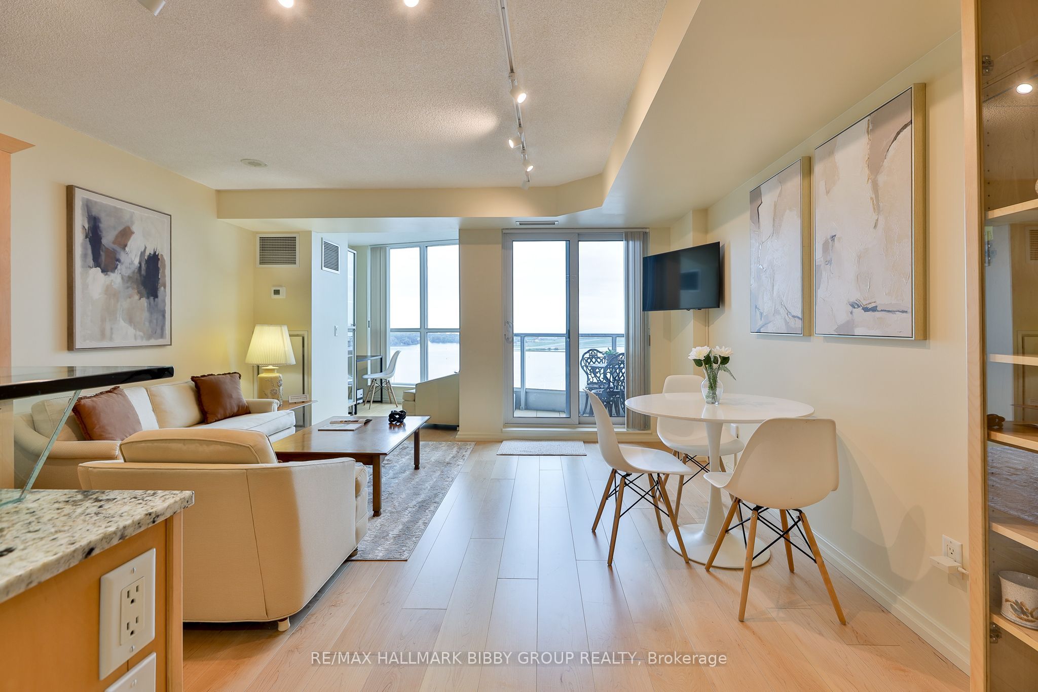 208 Queens Quay W 1911