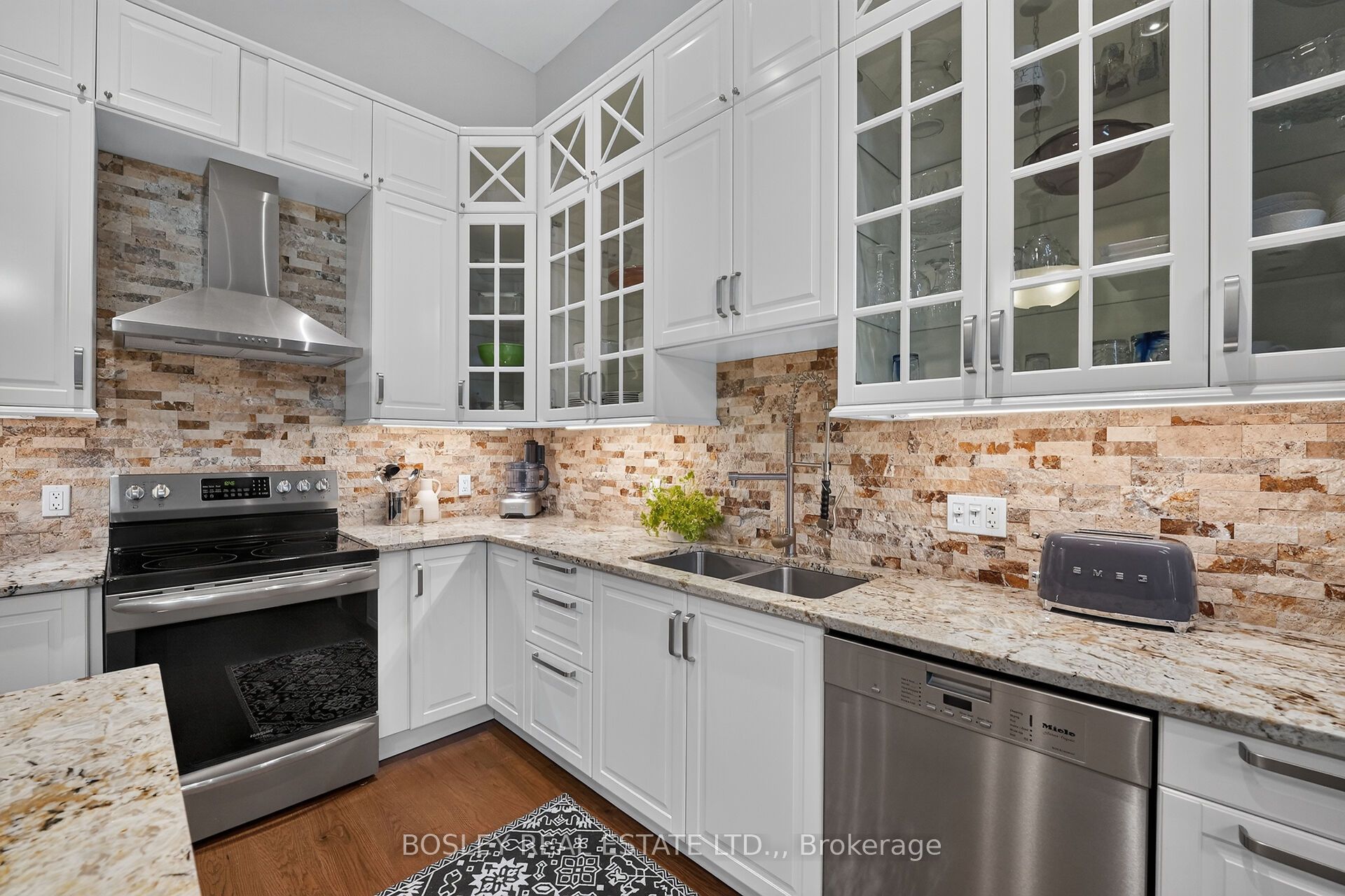 33 Bay Berry Lane