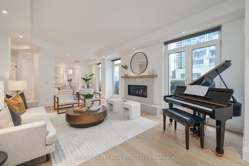 Photo of 1 Balmoral Avenue #804, Toronto, ON M4V 3B9 (MLS # C12544932)
