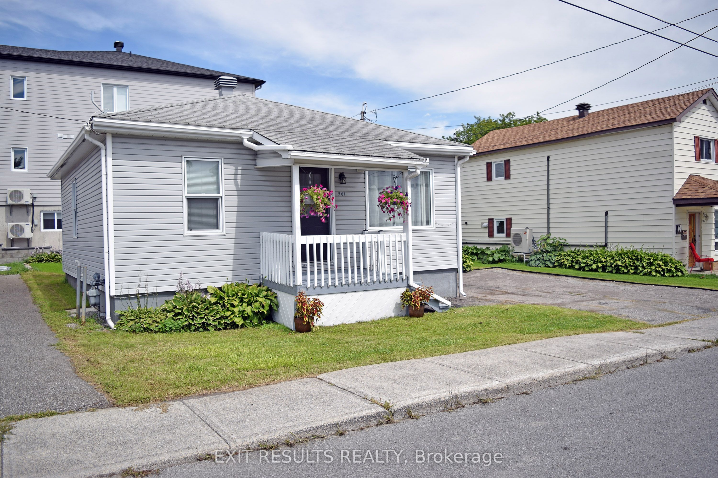 501 St. Louis Street - Photo 2