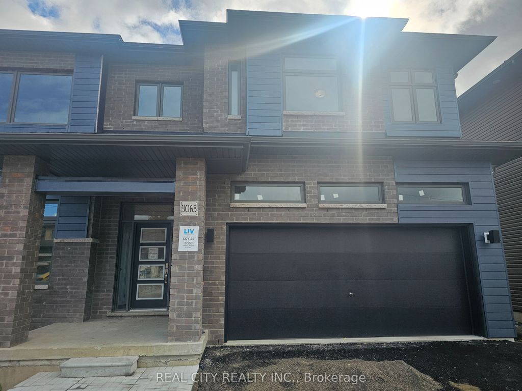 Photo of 3063 Sandy Acres Avenue, Severn, ON L3V 6H3 (MLS # S12905760)