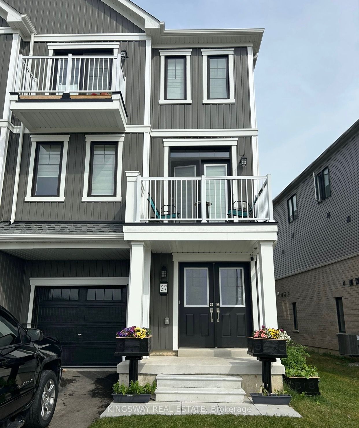 27 Central Market Drive