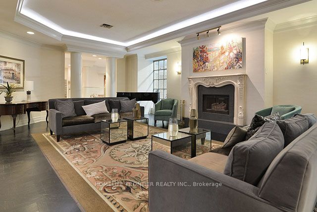 55 Kingsbridge Garden SW 2005