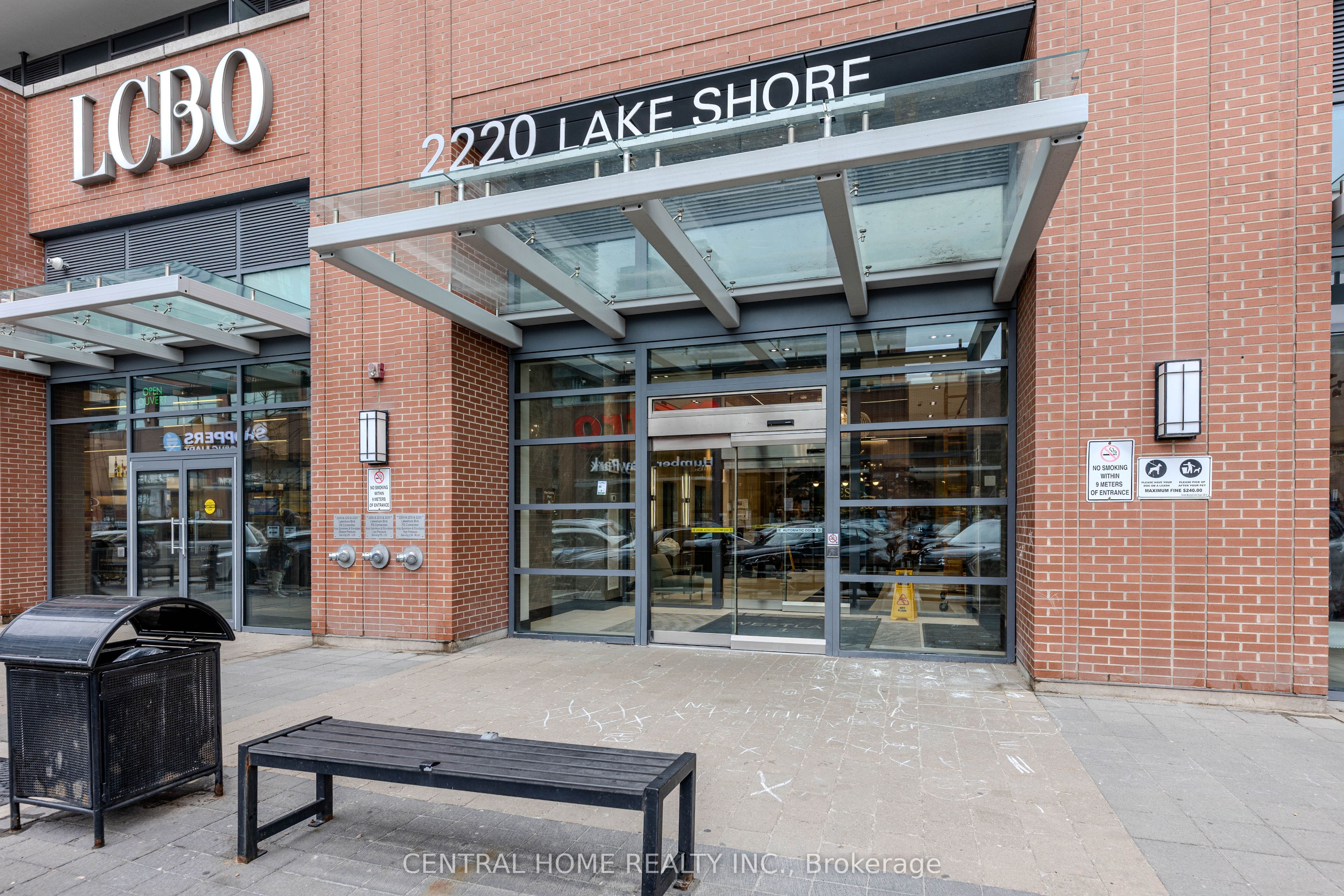2220 Lake Shore Boulevard W 607