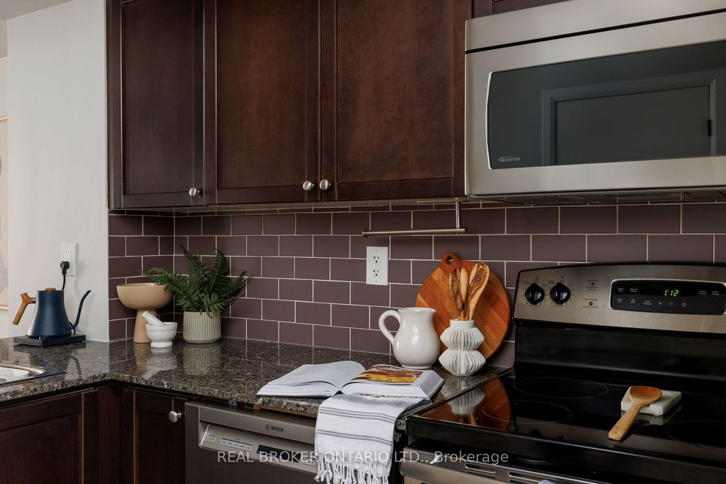 Photo of 35 Elsie Lane #146, Toronto, ON M6P 3N3 (MLS # W12662856)