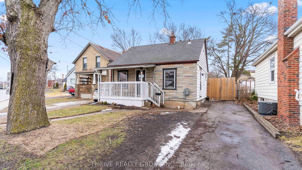 Photo of 894 Hamilton Road, London East, ON N5Z 1V9 (MLS # X12750456)