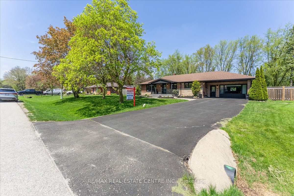 6 Maple Grove Road